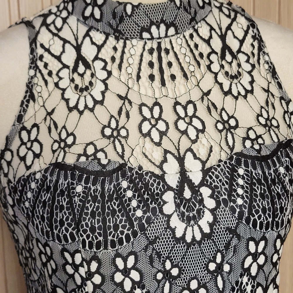 Kensie Womens Black White Lace Overlay Mock Neck Keyhole Back Flare Dress Size 6 - Picture 2 of 10